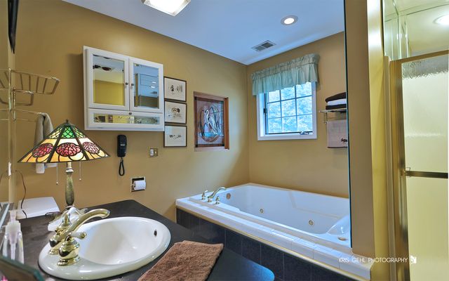 2214 MAIN STREET Road, Spring Grove, IL 60081