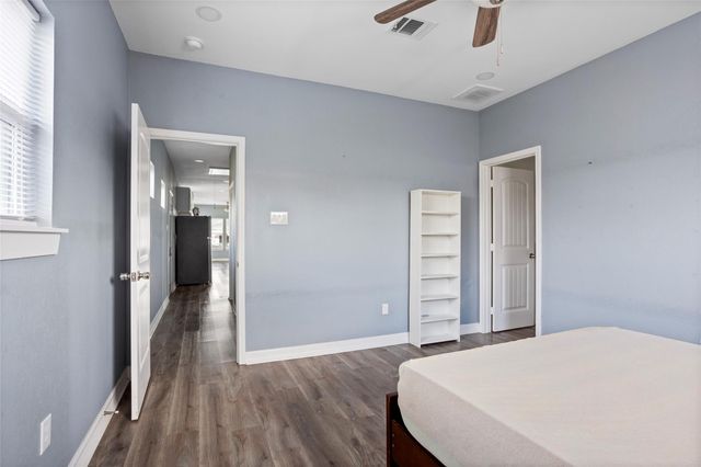 9814 Masterson St, Houston, TX 77029