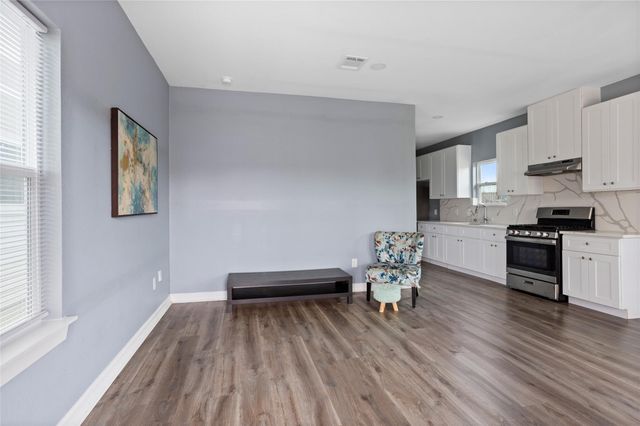 9814 Masterson St, Houston, TX 77029