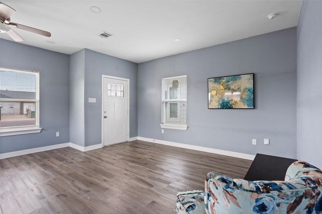 9814 Masterson St, Houston, TX 77029