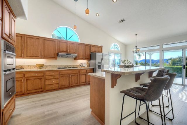 2785 Canyon Oak Pl, Escondido, CA 92029