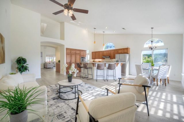 2785 Canyon Oak Pl, Escondido, CA 92029