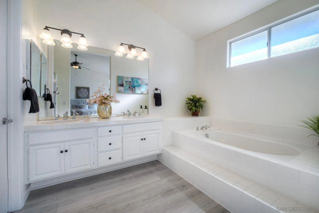 2785 Canyon Oak Pl, Escondido, CA 92029