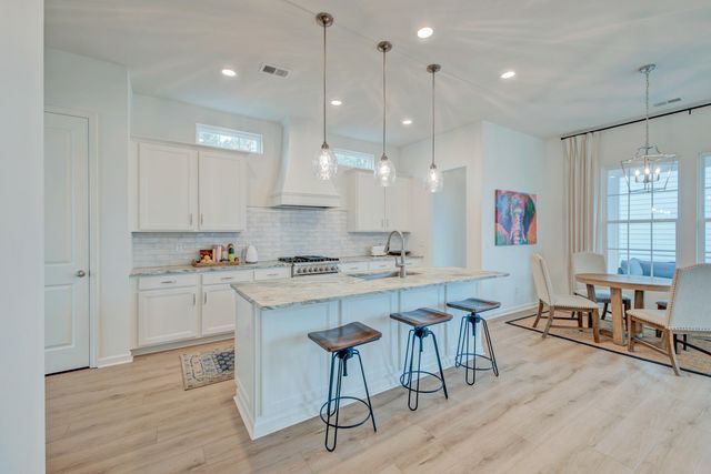 648 Water Lily Trail, Summerville, SC 29485