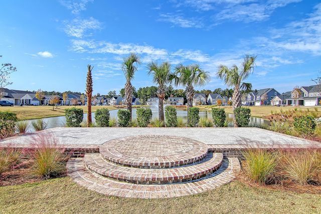 648 Water Lily Trail, Summerville, SC 29485