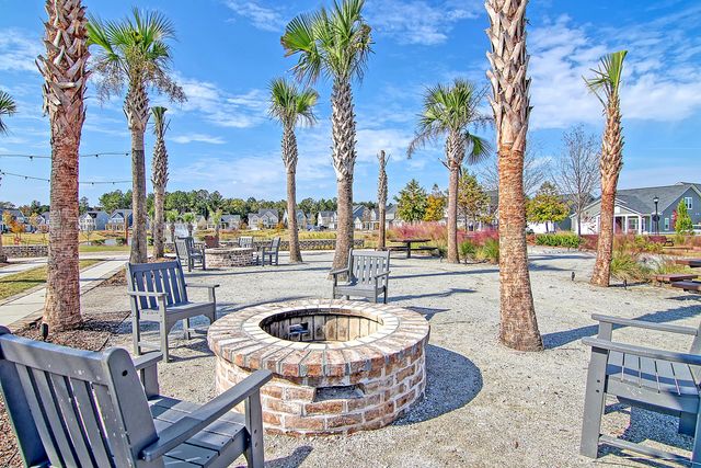 648 Water Lily Trail, Summerville, SC 29485