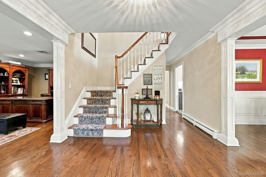 26 Astro Place, Dix Hills, NY 11746 — photo 3
