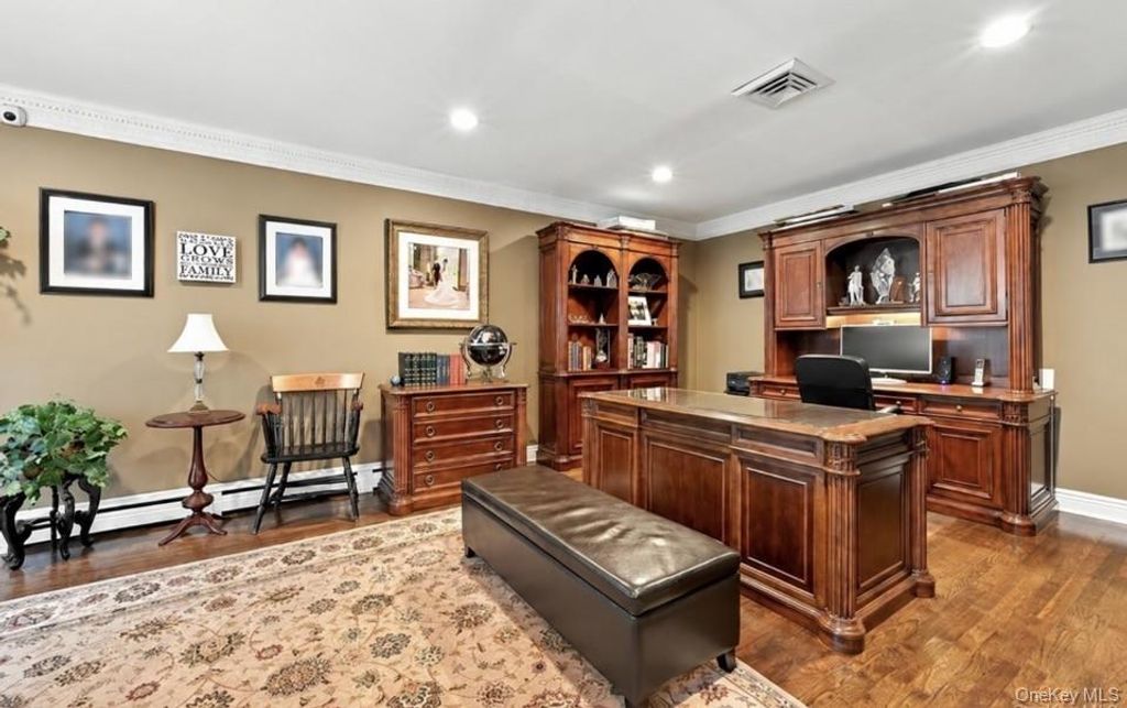 26 Astro Place, Dix Hills, NY 11746 — photo 5
