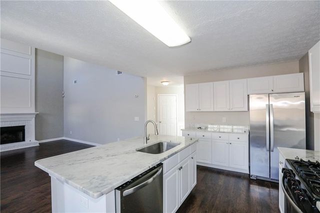 1170 Laurel Cove Drive, Snellville, GA 30078