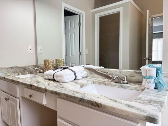 1170 Laurel Cove Drive, Snellville, GA 30078