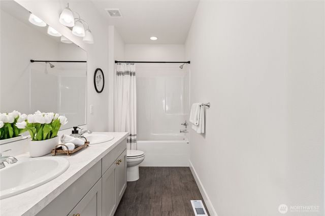 14957 Olympic Loop E, Bonney Lake, WA 98391