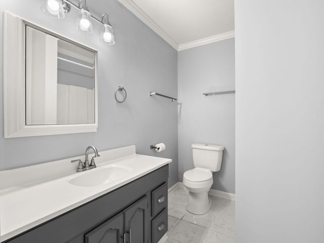 176 Country Club Circle, Leesville, LA 71446