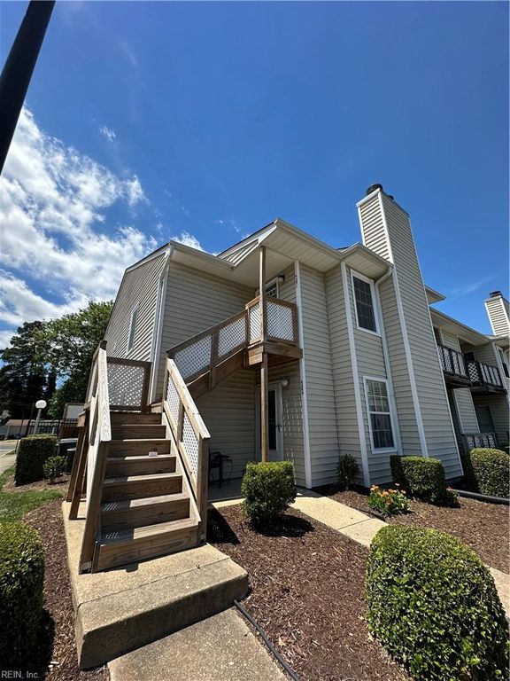 4251 Thalia Station CIR, Virginia Beach, VA 23452