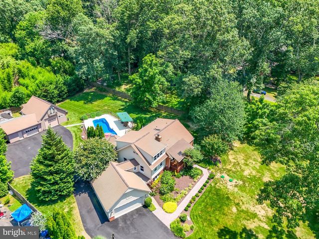 4725 SPRUCE AVE, Fairfax, VA 22030