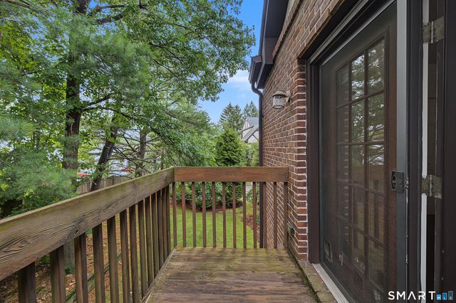 668 Glenbrook Road 17, Stamford, CT 06906