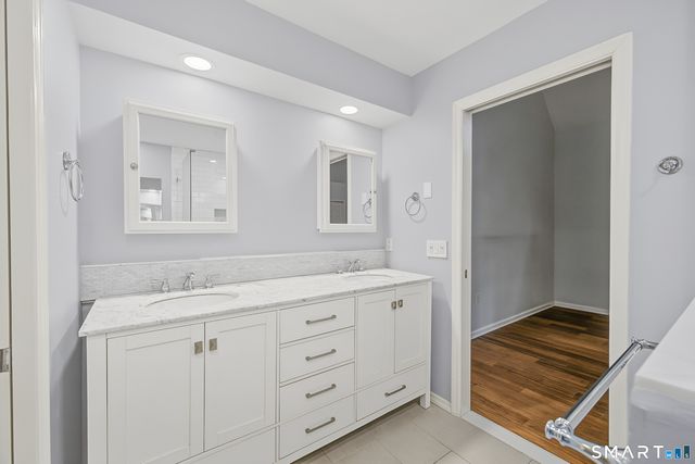 668 Glenbrook Road 17, Stamford, CT 06906