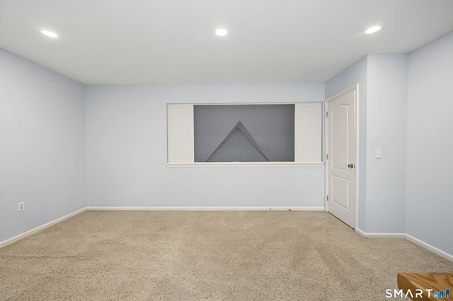 668 Glenbrook Road 17, Stamford, CT 06906