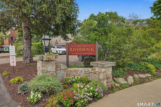 668 Glenbrook Road 17, Stamford, CT 06906