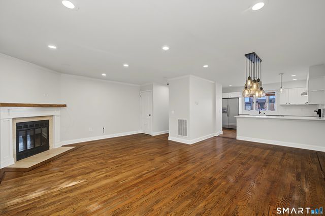 668 Glenbrook Road 17, Stamford, CT 06906