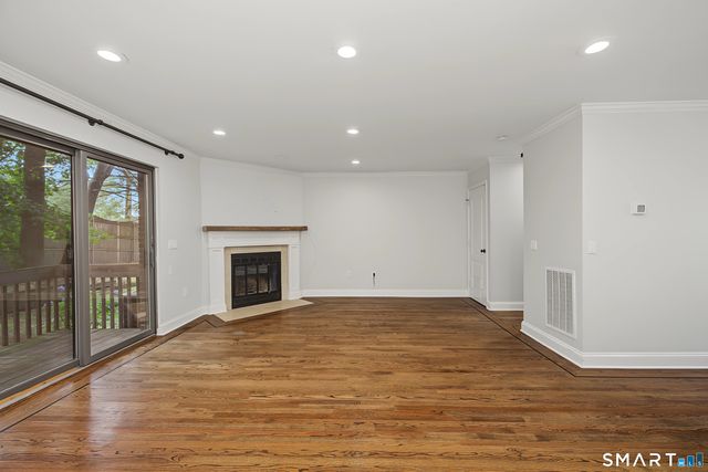 668 Glenbrook Road 17, Stamford, CT 06906