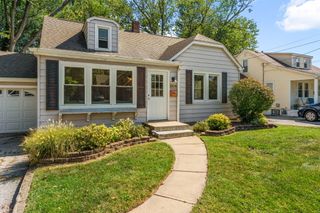 808 N West Street, Crown Point, IN 46307