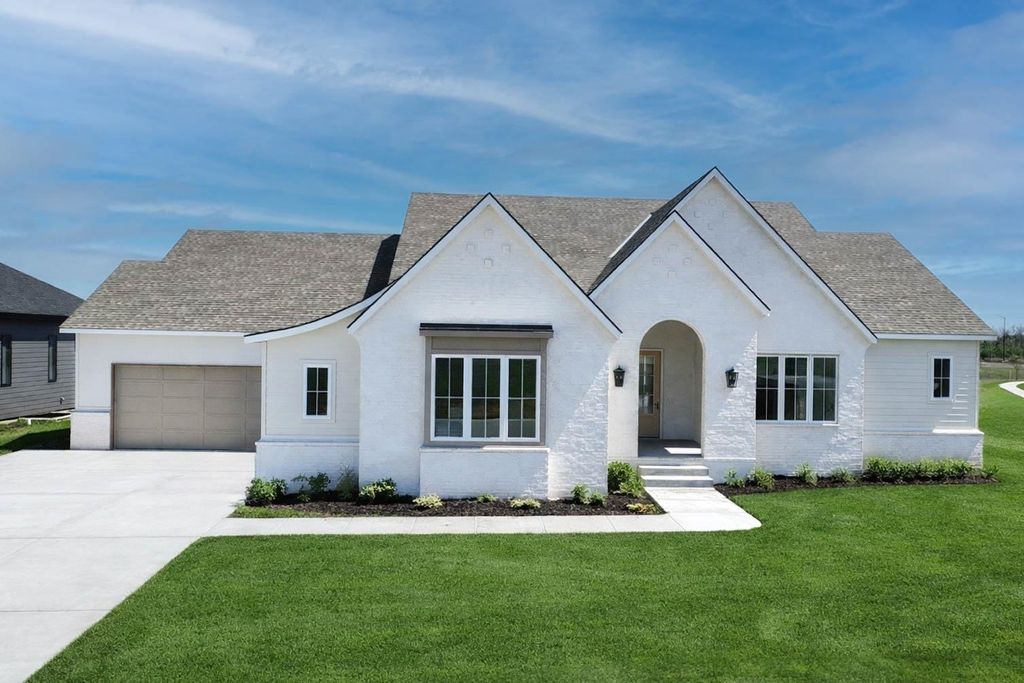 2310 N Sagebrush St, Wichita, KS 67230