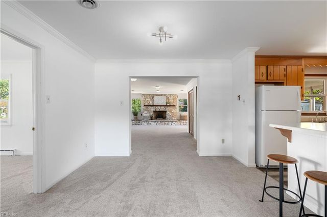 459 Elizabeth Lake DR, Hampton, VA 23669