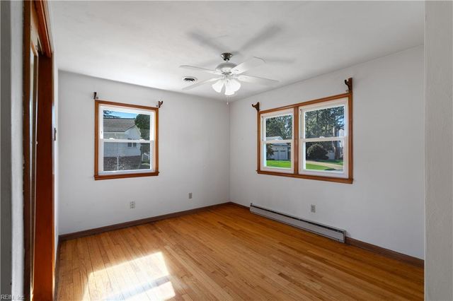 459 Elizabeth Lake DR, Hampton, VA 23669