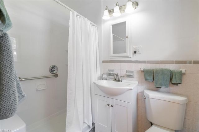 459 Elizabeth Lake DR, Hampton, VA 23669
