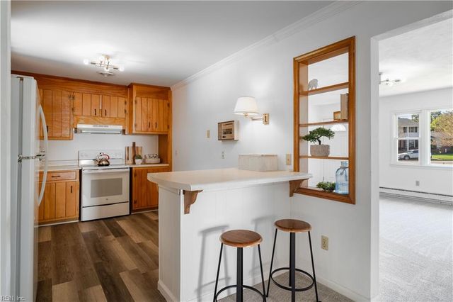 459 Elizabeth Lake DR, Hampton, VA 23669