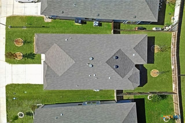 1132 Amber Lake, Seguin, TX 78155