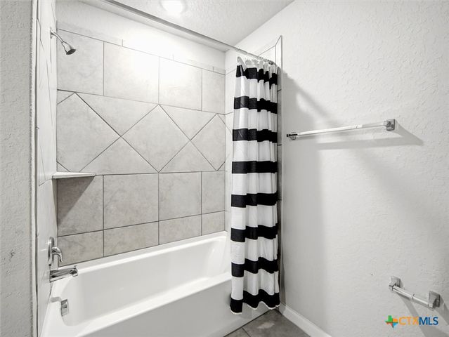 1132 Amber Lake, Seguin, TX 78155