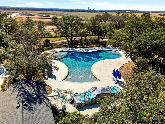 1132 Amber Lake, Seguin, TX 78155