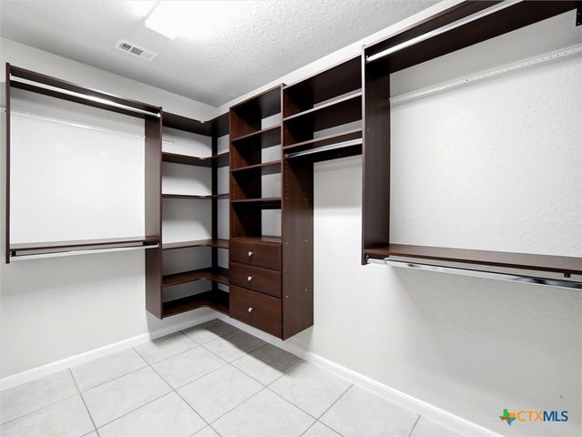 1132 Amber Lake, Seguin, TX 78155