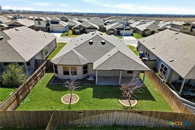 1132 Amber Lake, Seguin, TX 78155