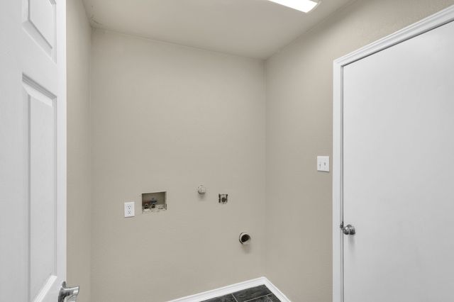 203 Cheyenne Trail, Alvarado, TX 76009