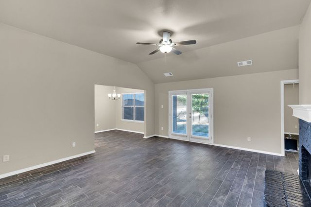 203 Cheyenne Trail, Alvarado, TX 76009