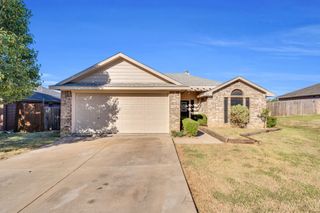 203 Cheyenne Trail, Alvarado, TX 76009