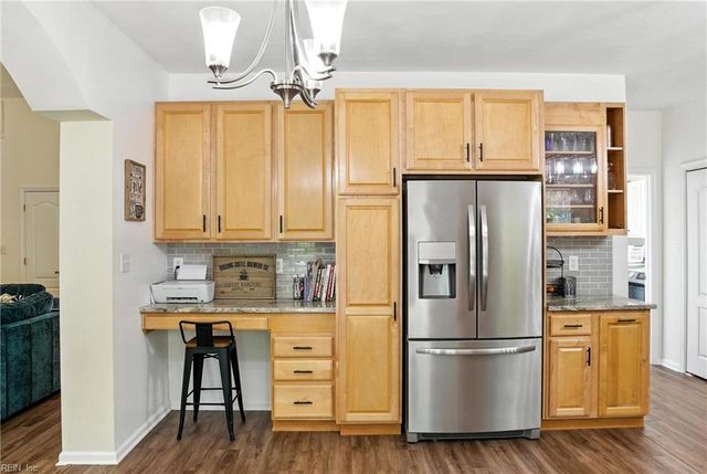 205 Deanes Station RD, Suffolk, VA 23435