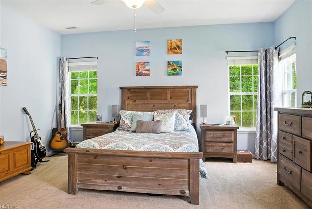 205 Deanes Station RD, Suffolk, VA 23435
