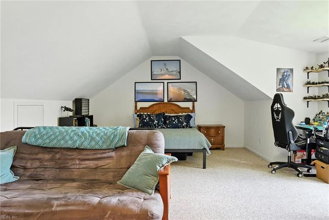 205 Deanes Station RD, Suffolk, VA 23435