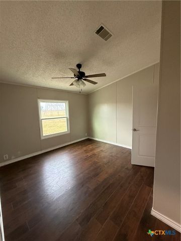 254 Maverick Lane, Marion, TX 78124