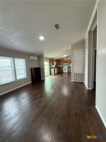 254 Maverick Lane, Marion, TX 78124