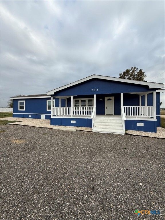 254 Maverick Lane, Marion, TX 78124