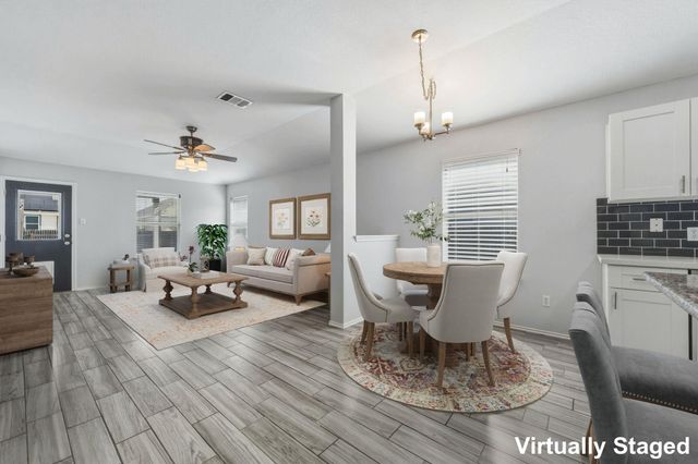 208 Hyltin ST, Hutto, TX 78634