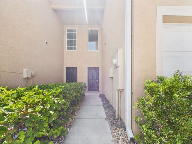 16310 FAIRFORD PALMS COURT, Tampa, FL 33647