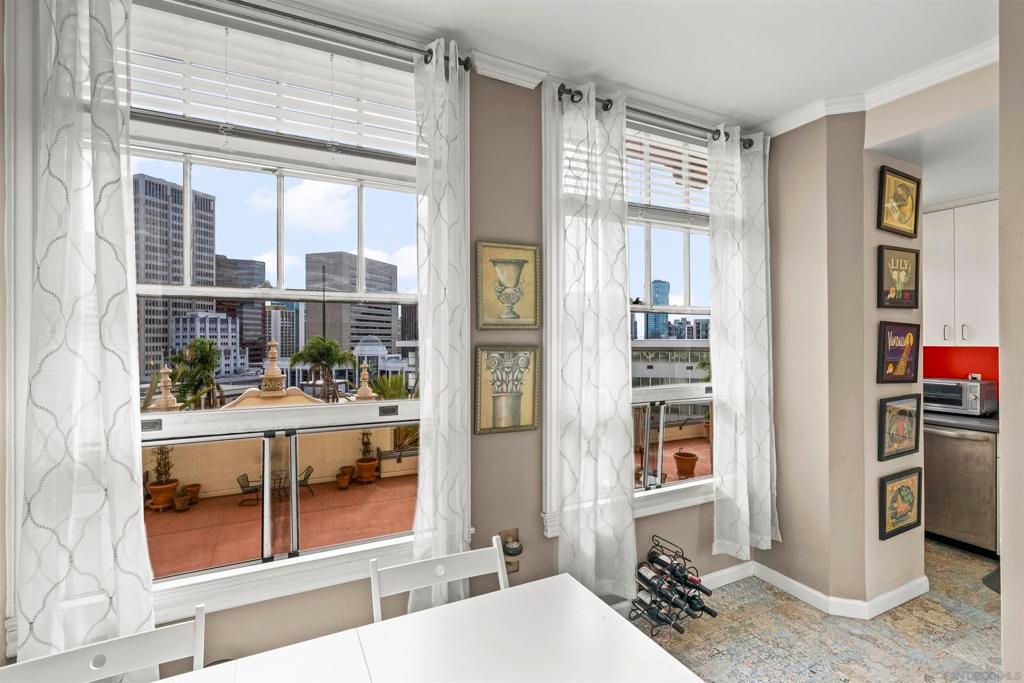 702 Ash Street 300, San Diego, CA 92101 — photo 4