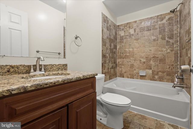 1438 N BOND ST, Baltimore, MD 21213