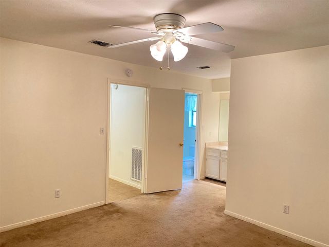2733 Davis Avenue, Rosenberg, TX 77471