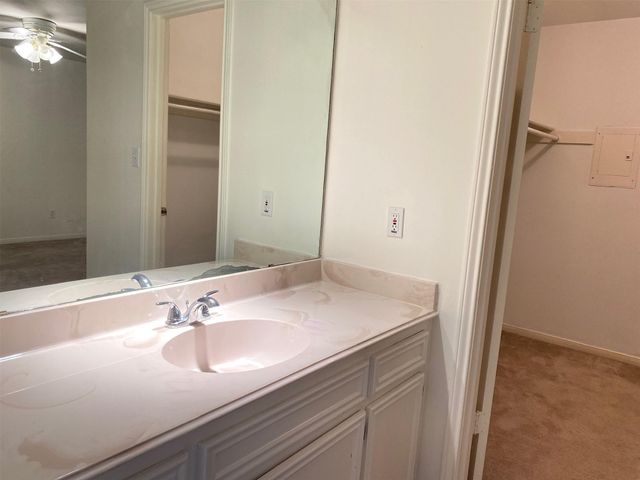 2733 Davis Avenue, Rosenberg, TX 77471